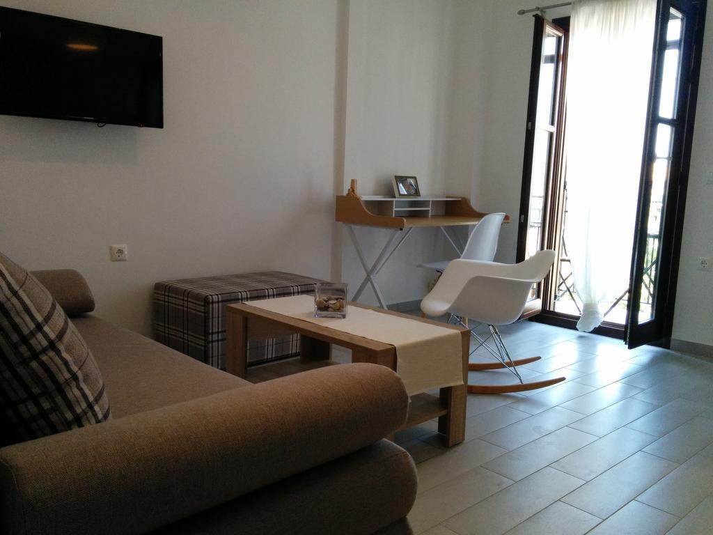 Appartement Elezar à Néon Oítilon Chambre photo