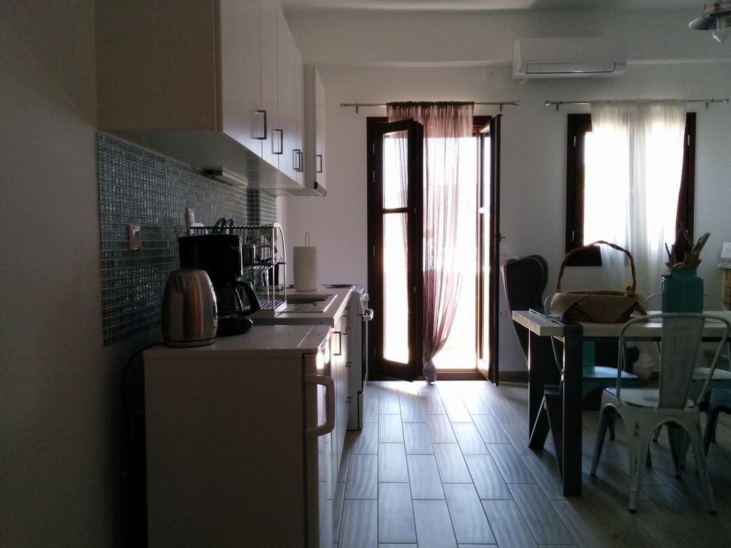 Appartement Elezar à Néon Oítilon Chambre photo