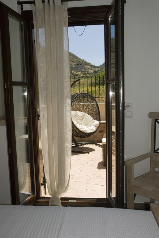 Appartement Elezar à Néon Oítilon Chambre photo