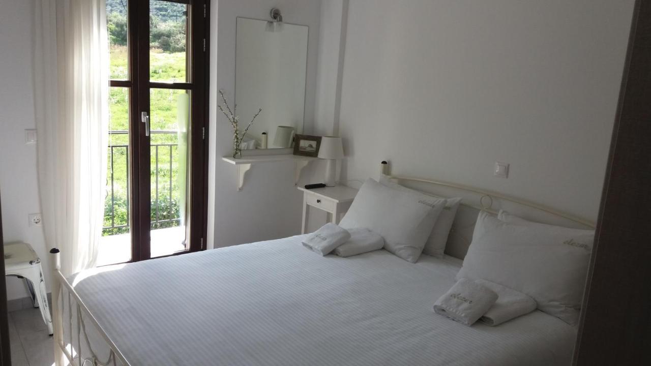 Appartement Elezar à Néon Oítilon Extérieur photo