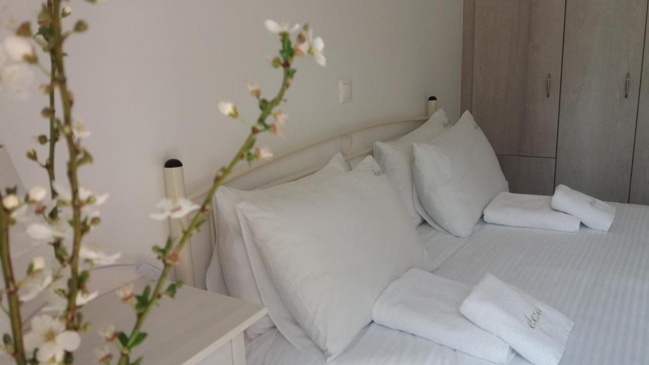 Appartement Elezar à Néon Oítilon Extérieur photo