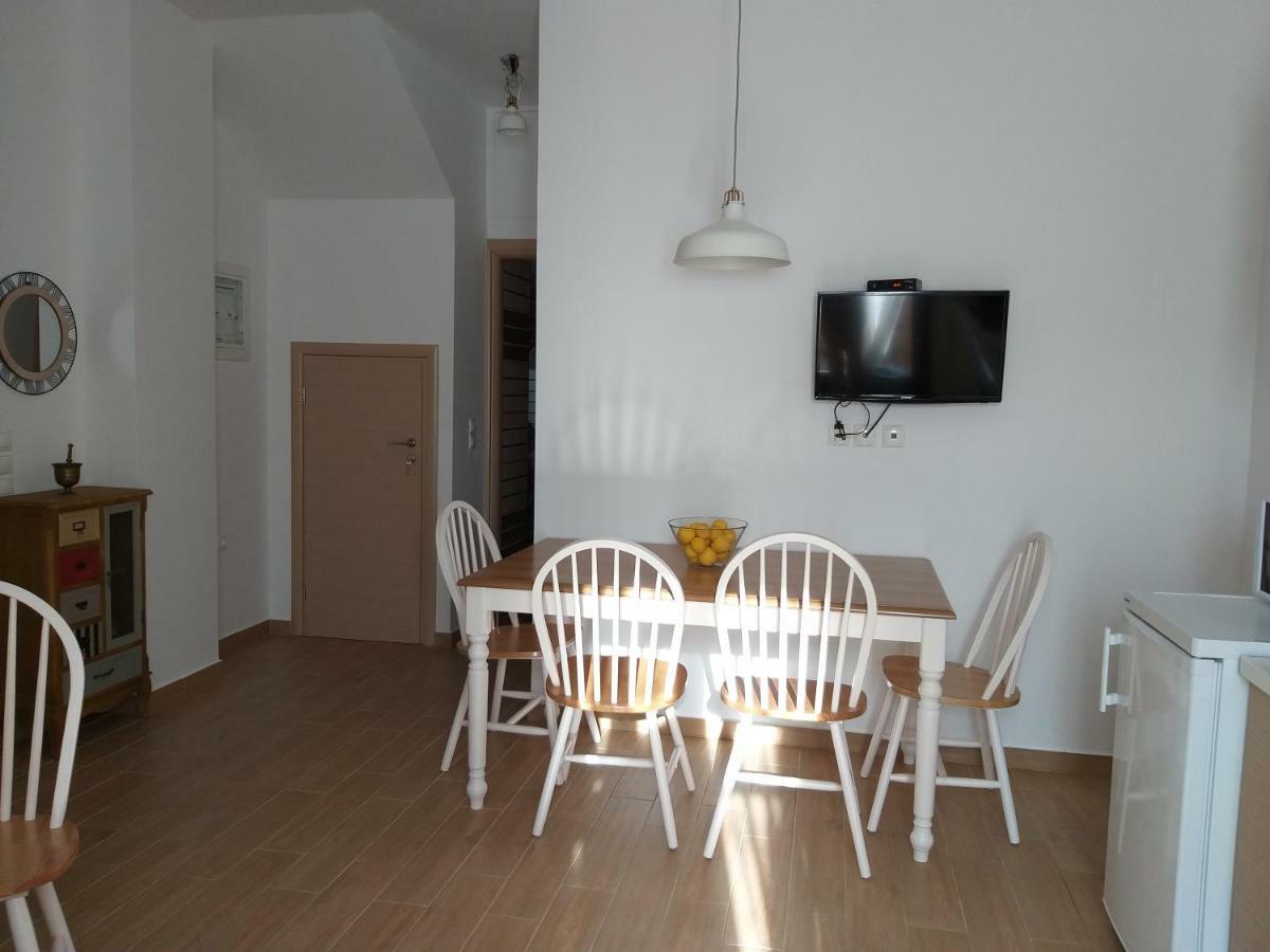 Appartement Elezar à Néon Oítilon Extérieur photo